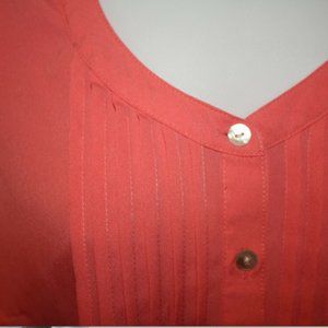 Motherhood Maternity size M blouse Peach color